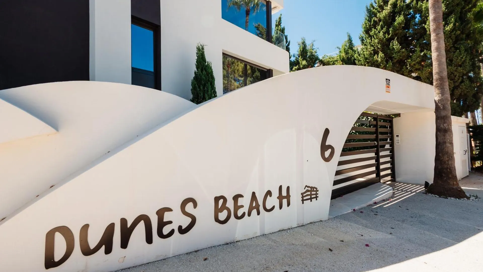 Apartment Next To The Beach In Dunes Beach Marbella Spain