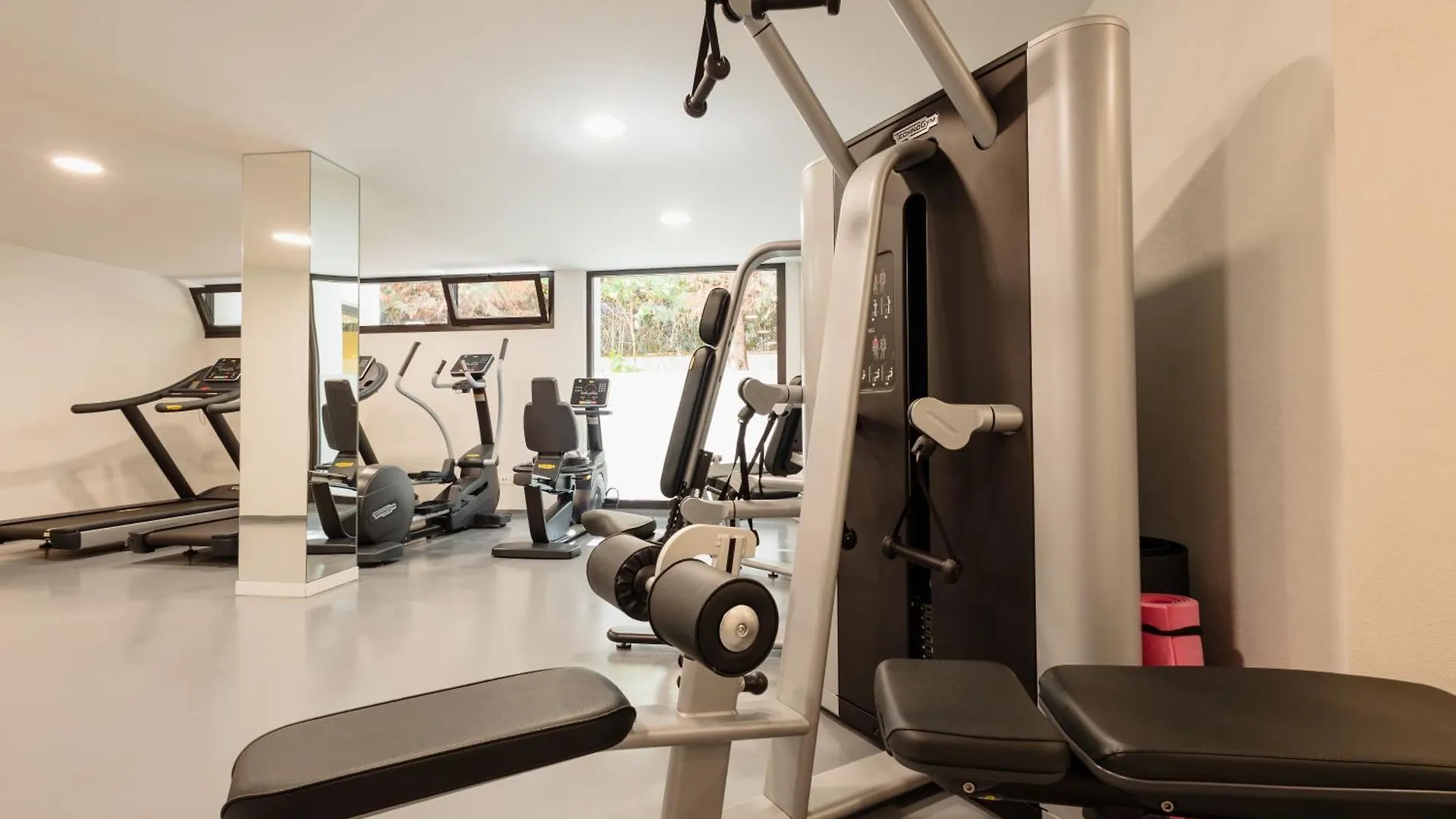 Apartment Next To The Beach In Dunes Beach Marbella