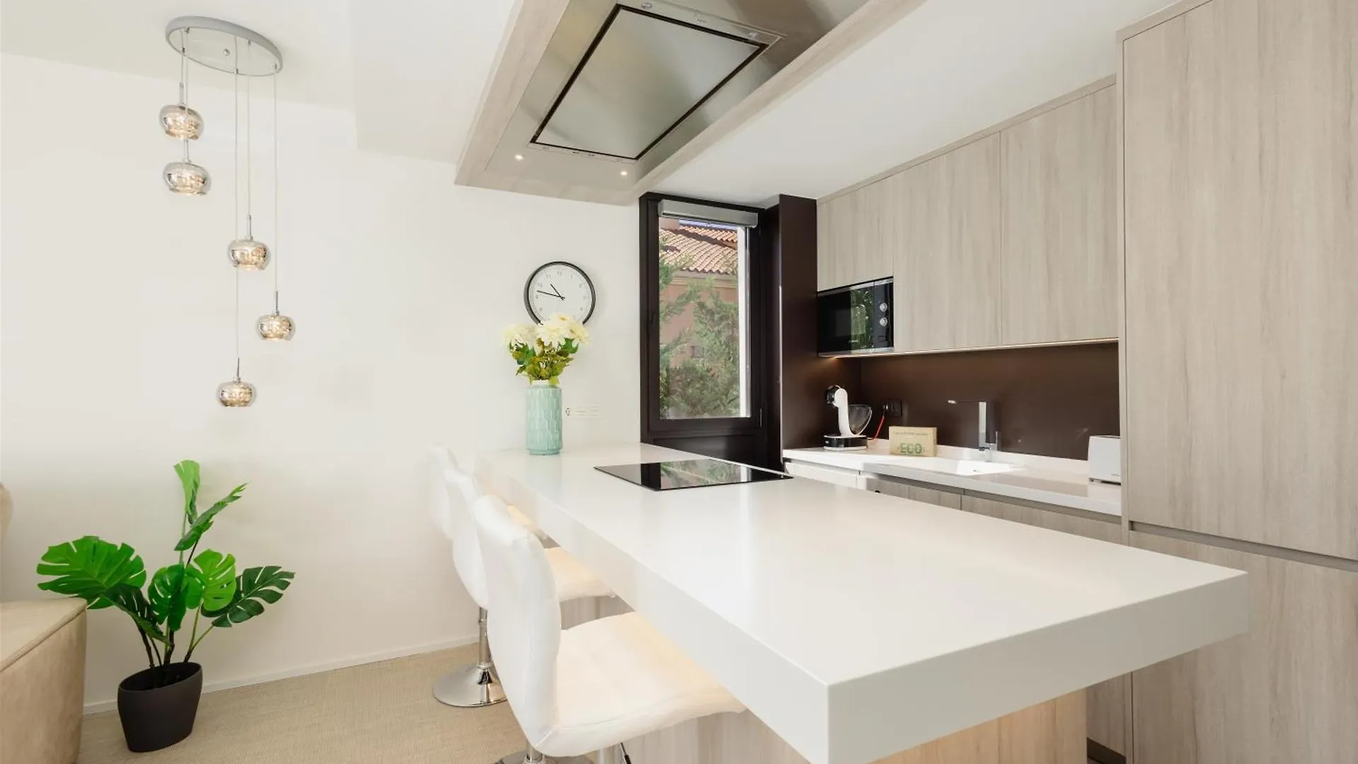 Apartment Next To The Beach In Dunes Beach Marbella