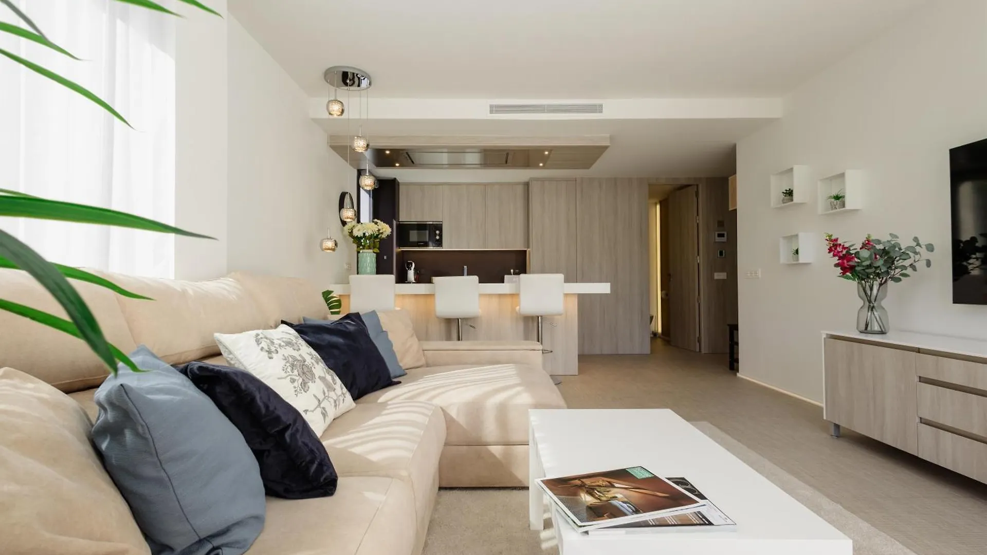 Apartment Next To The Beach In Dunes Beach Marbella