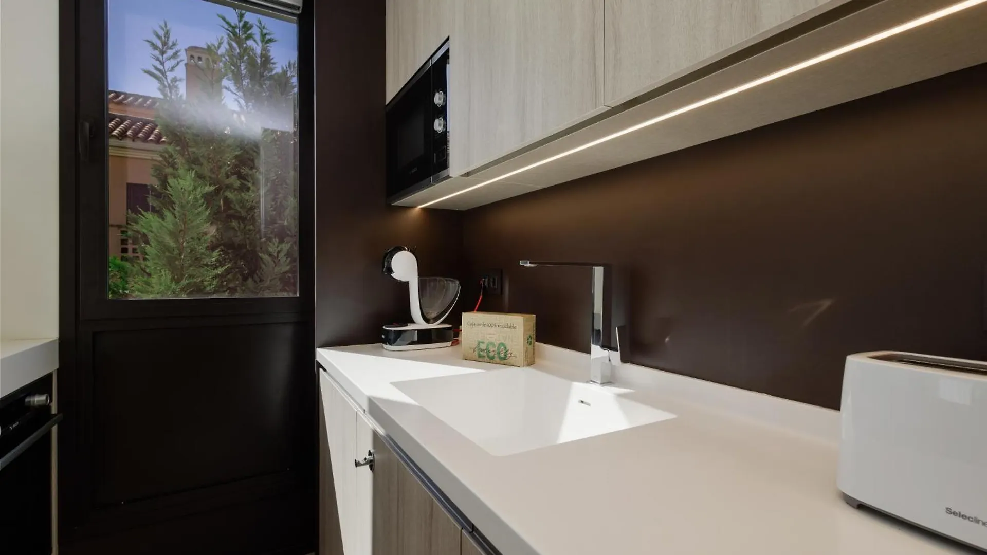 Apartment Next To The Beach In Dunes Beach Marbella