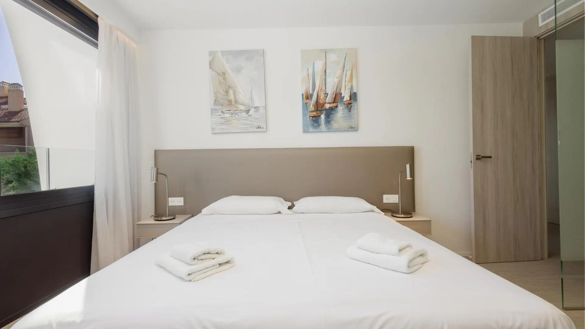 Apartment Next To The Beach In Dunes Beach Marbella Spain